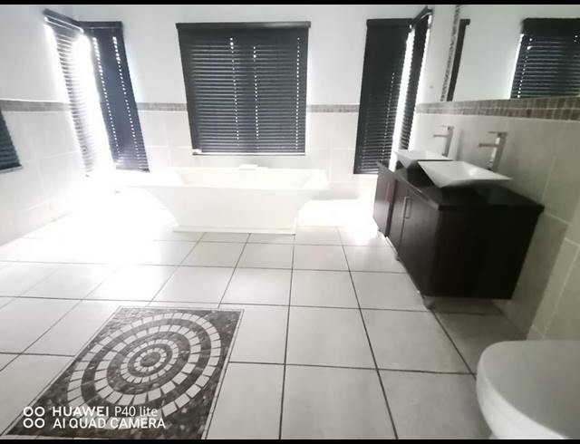 4 BEDROOM HOUSE FOR SALE IN ARBORETUM